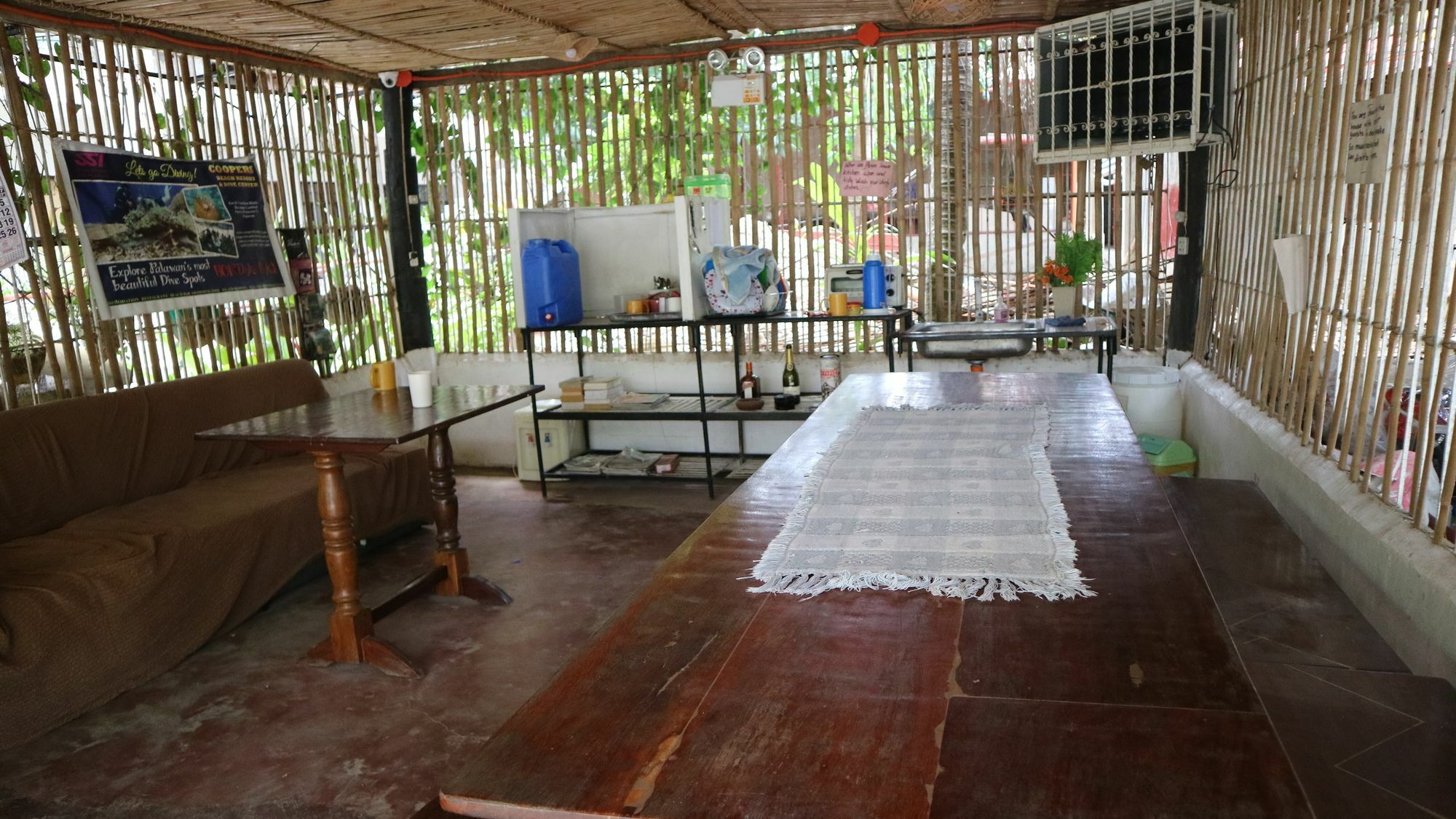 Charm Guest House Puerto Princesa Exterior photo